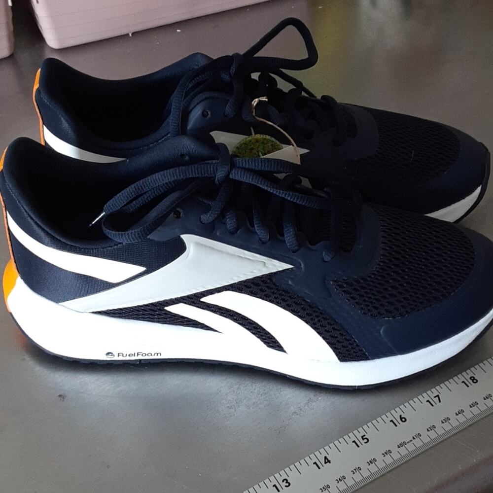 NWT Navy Reebok Energen Run running shoe 9.5